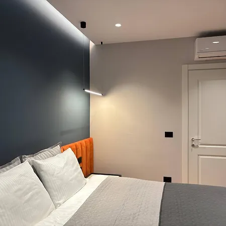 New Chic Apartment, Apartment