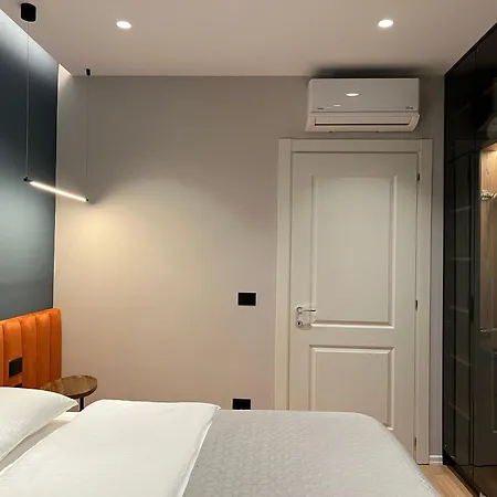 New Chic Apartment, アパート