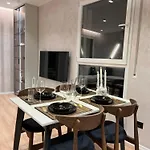 Apartamento New Chic Apartment,