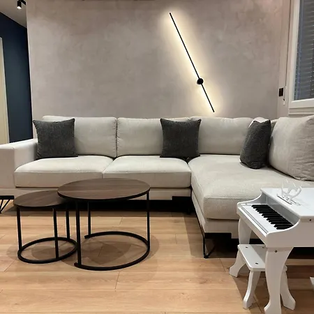 New Chic Apartment, Lägenhet Tirana