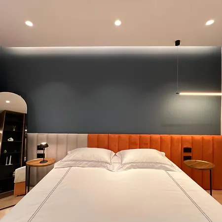 New Chic Apartment,