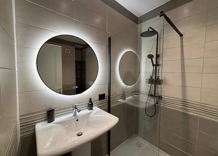 Apartament New Chic Apartment,