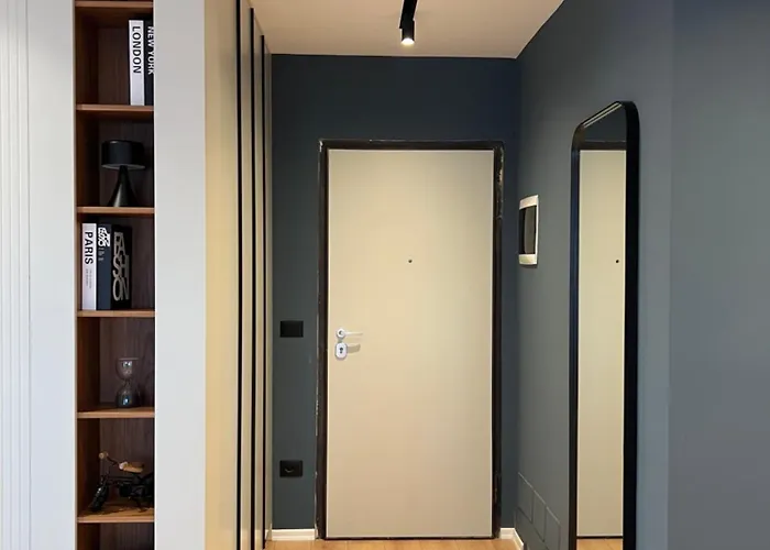 New Chic Apartment,